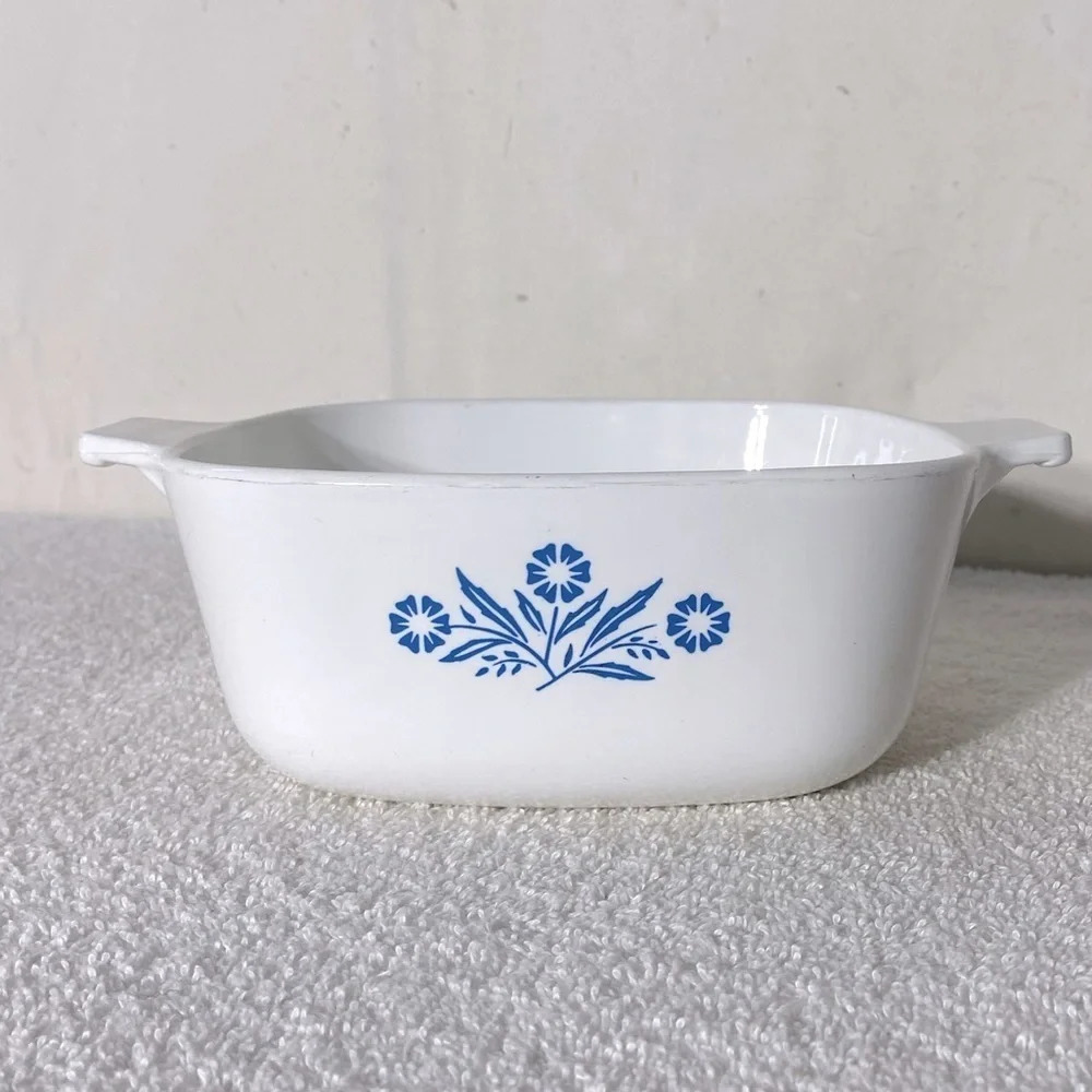 Vintage Corningware Blue Cornflower Print 6  Cup Casserole Dish
